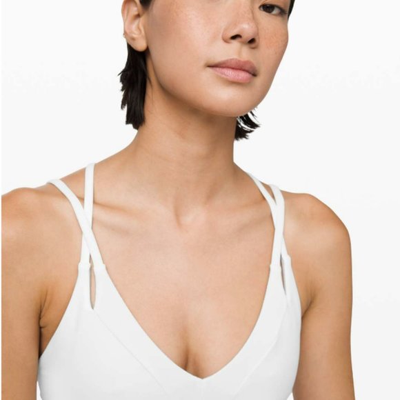 Looking for Lululemon New Ambition Bra size 6 - Picture 2 of 4